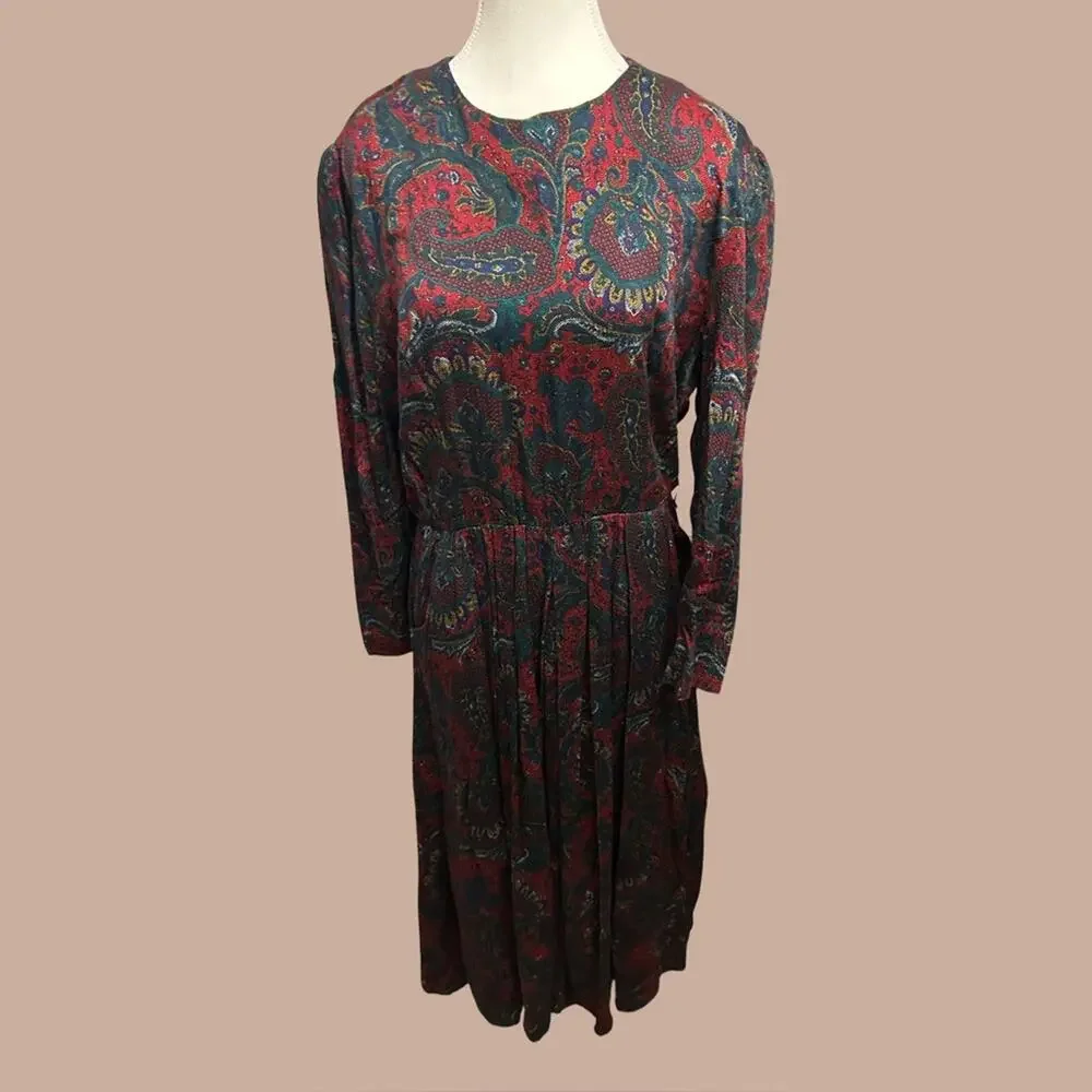 Vintage Jessica Howard Paisley Button‑Back Dress – Pockets, Jewel‑Tone Print